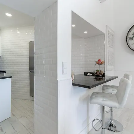 Olhando O Mar - Lagos